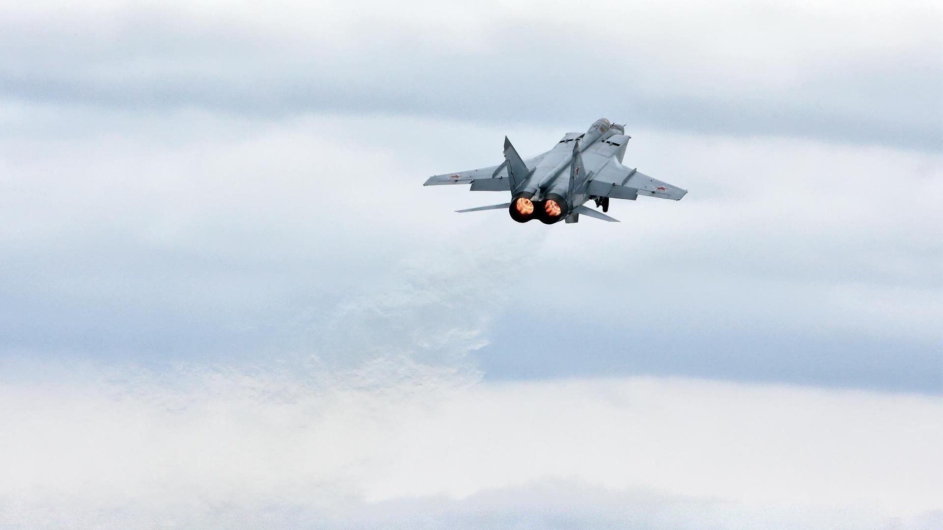 中国体操男团制定新周期技术发展方向,中国体操男团历届阵容