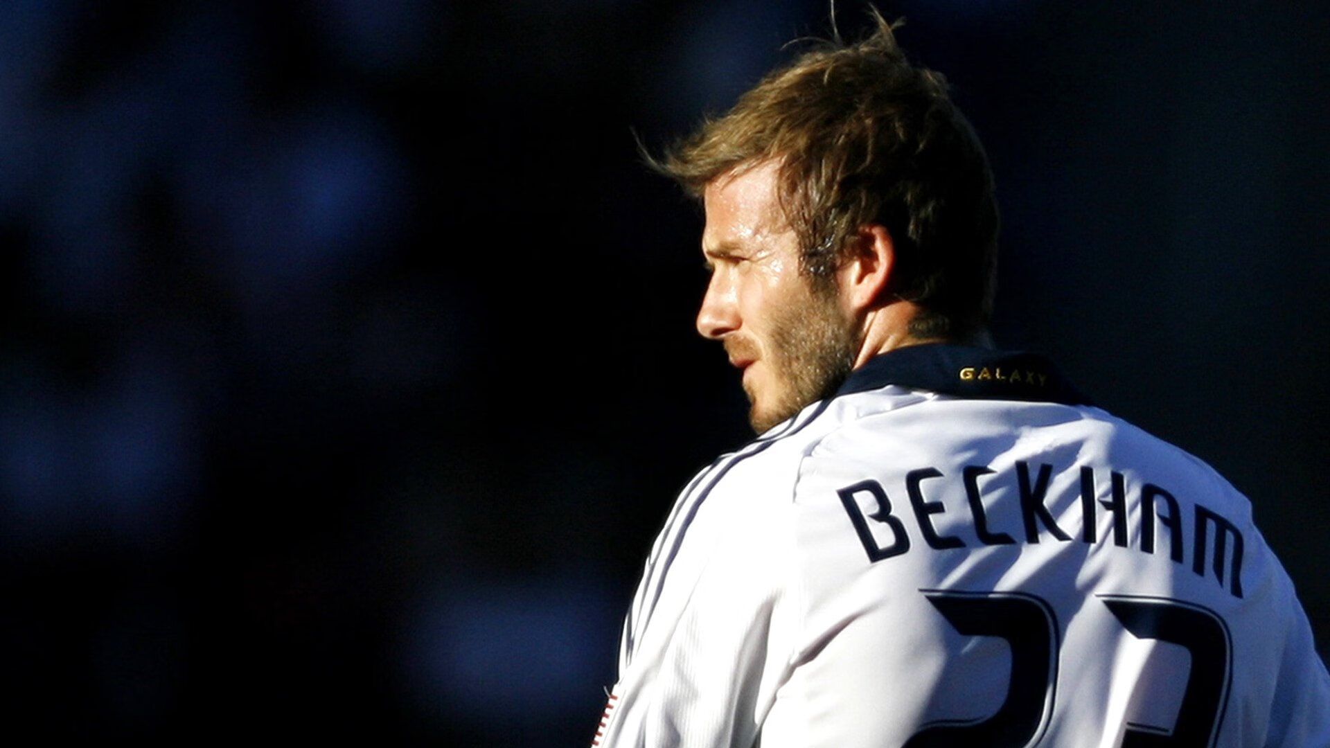 弗赖堡以稳为主巩固后场防线,弗赖堡新球场