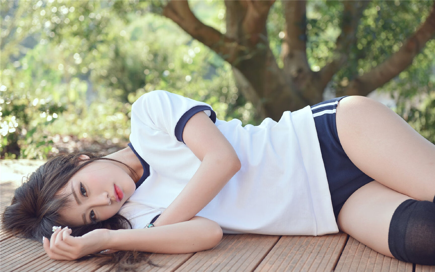 mk体育官网-伊丽莎白·德克斯冲刺阶段表现抢眼，德雷克伊丽莎白女王